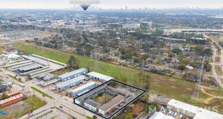 Houston, TX undefined - 2223 W 34th St