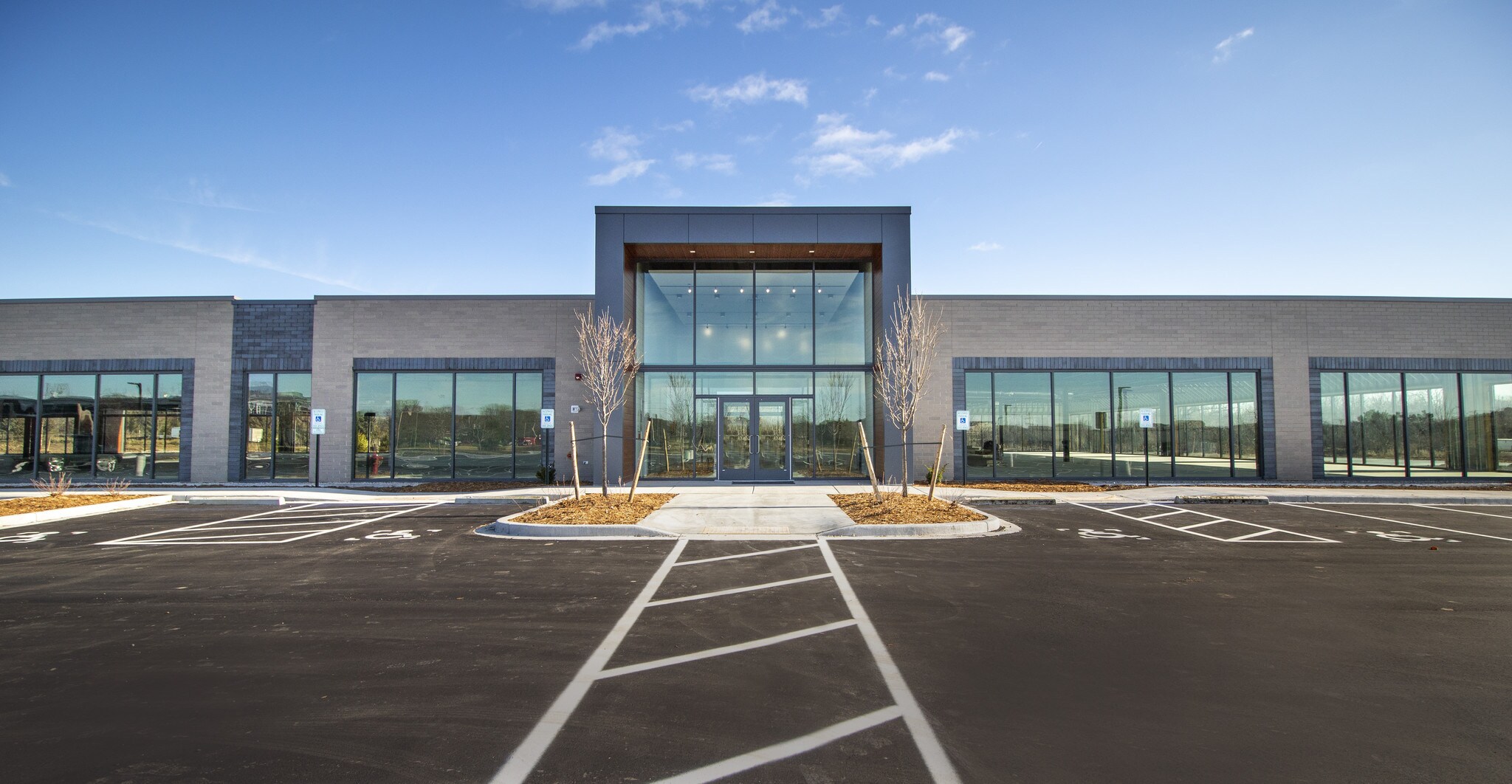 12200 Corporate Pkwy Mequon, WI 53092 Office Property for Lease on