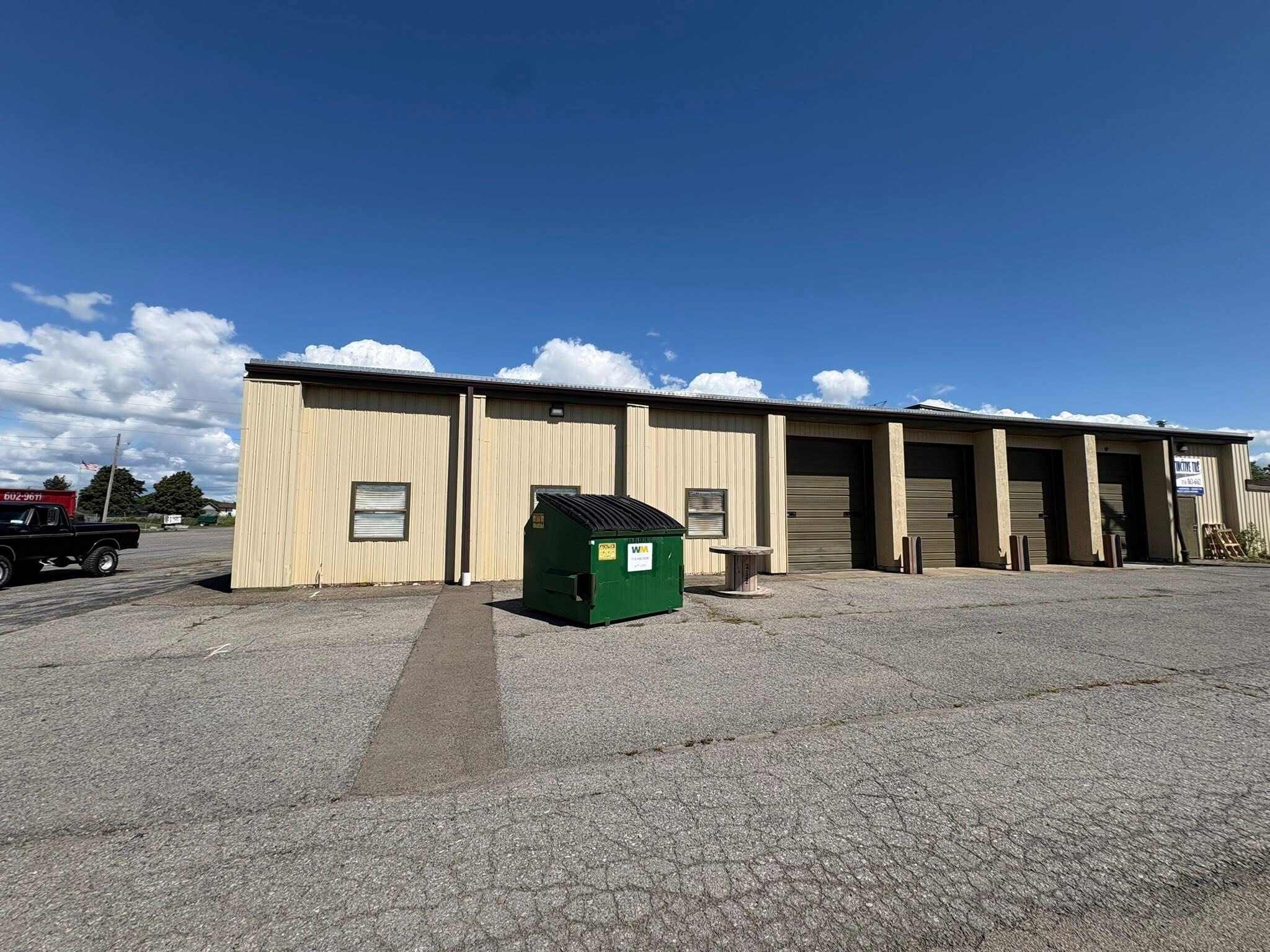 1711 Union Rd, West Seneca, NY for Rent