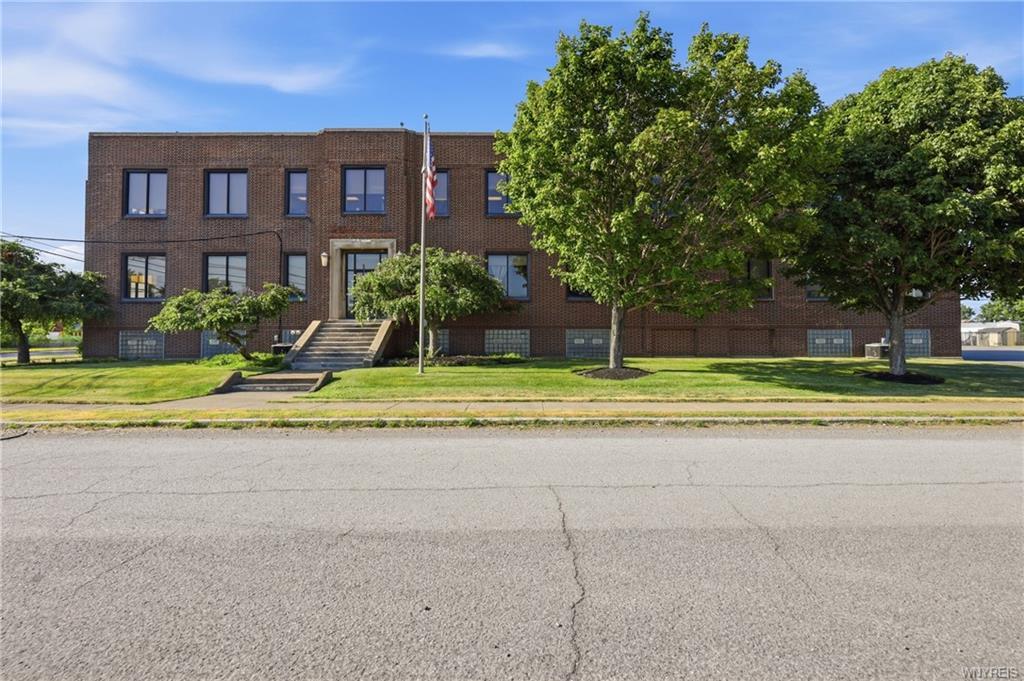 2558 Hamburg Tpke, Buffalo, NY for Sale