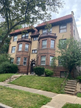 Milwaukee, WI Apartments - 2634 N Stowell Ave