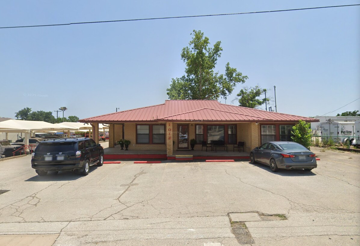 1012 Fort Worth Hwy, Weatherford, TX for Sale