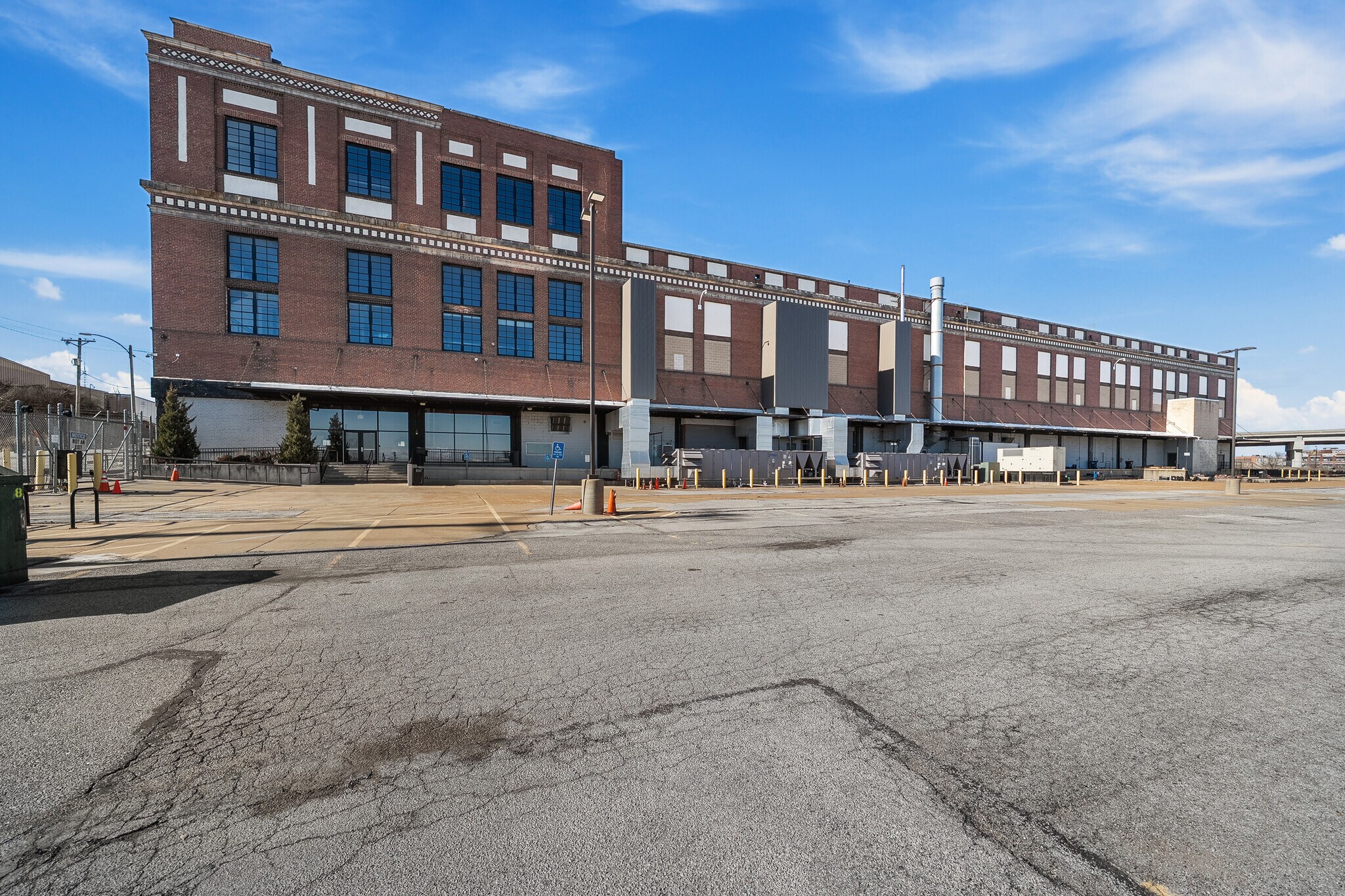 1600 N Broadway, Saint Louis, MO for Sale