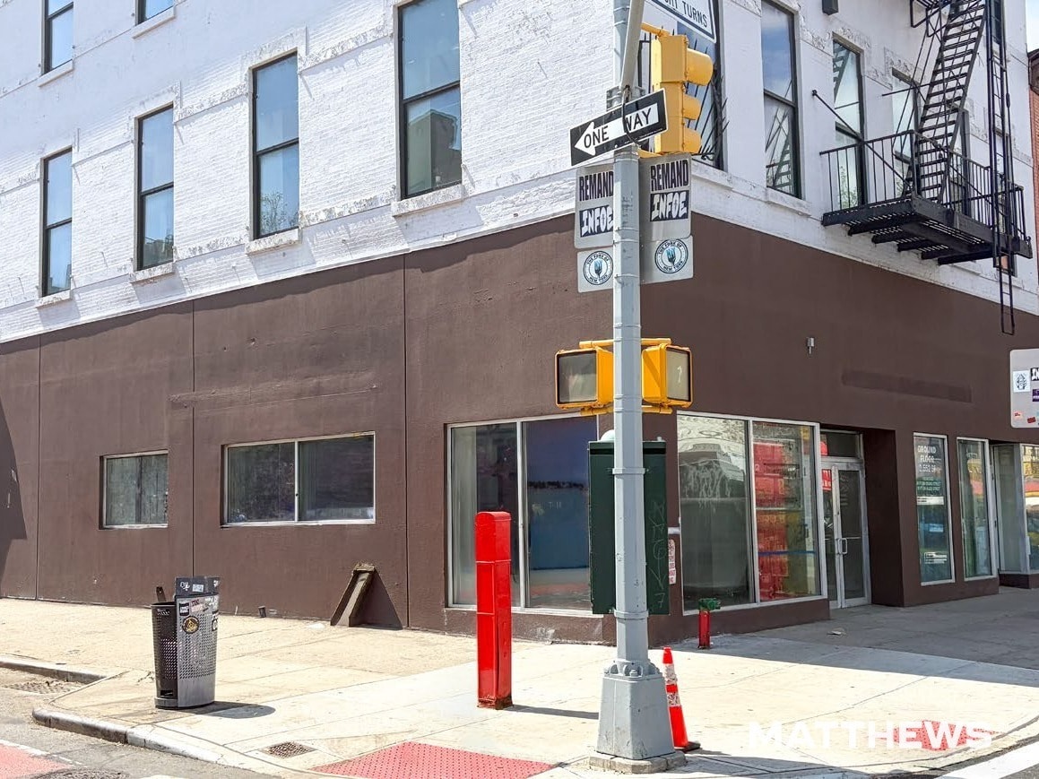 305-307 Grand St, New York, NY for Rent