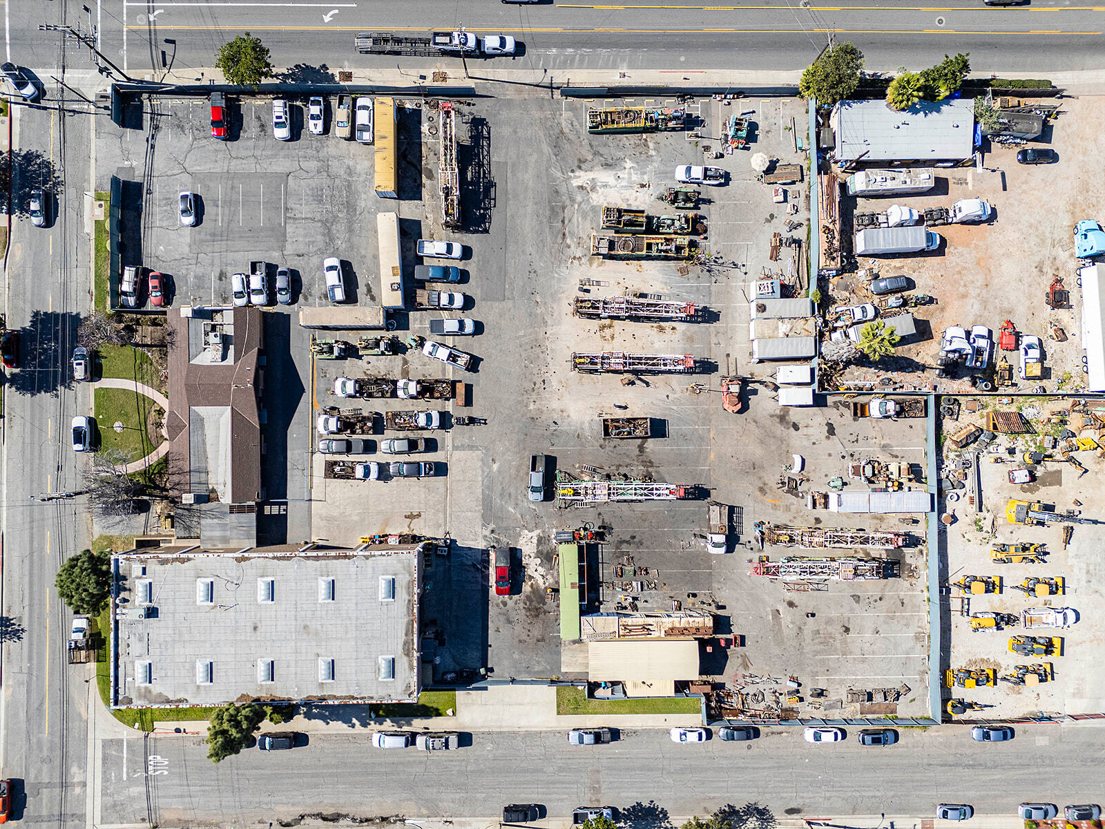 1241 E Burnett St, Signal Hill, CA for Rent
