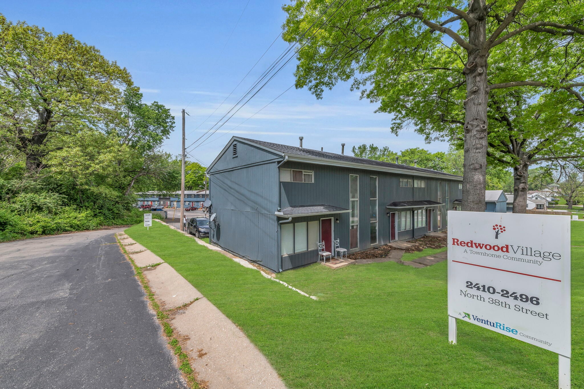 2410-2496 N 38th St, Kansas City, KS for Sale