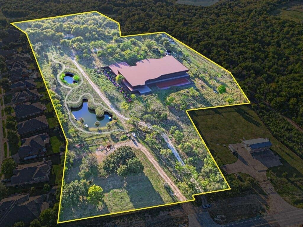 14 S Holland Rd, Mansfield, TX for Sale