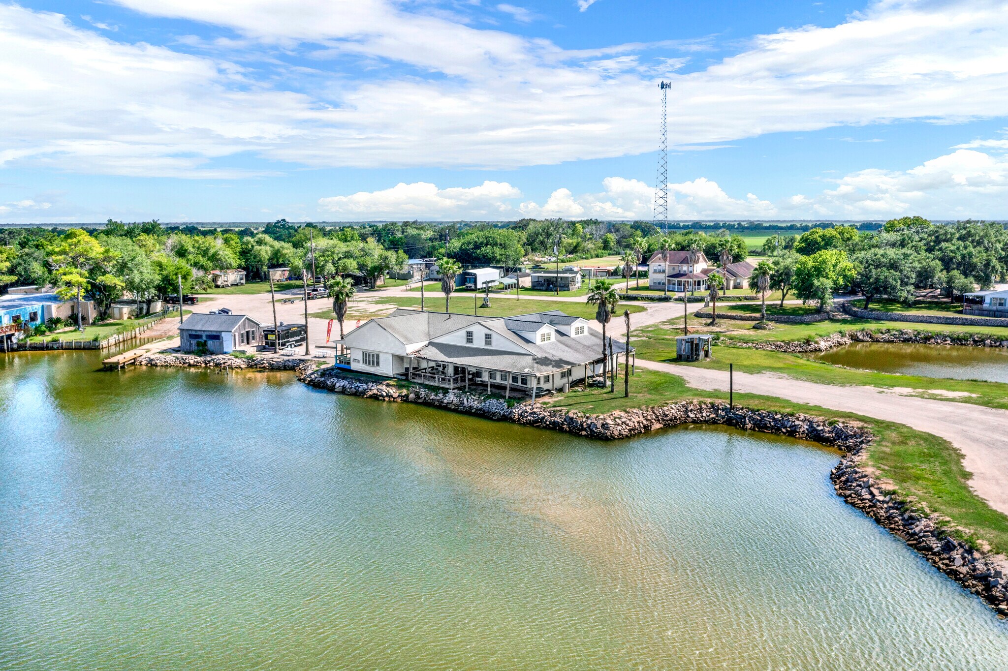 7301 County Road 203A, Liverpool, TX for Sale