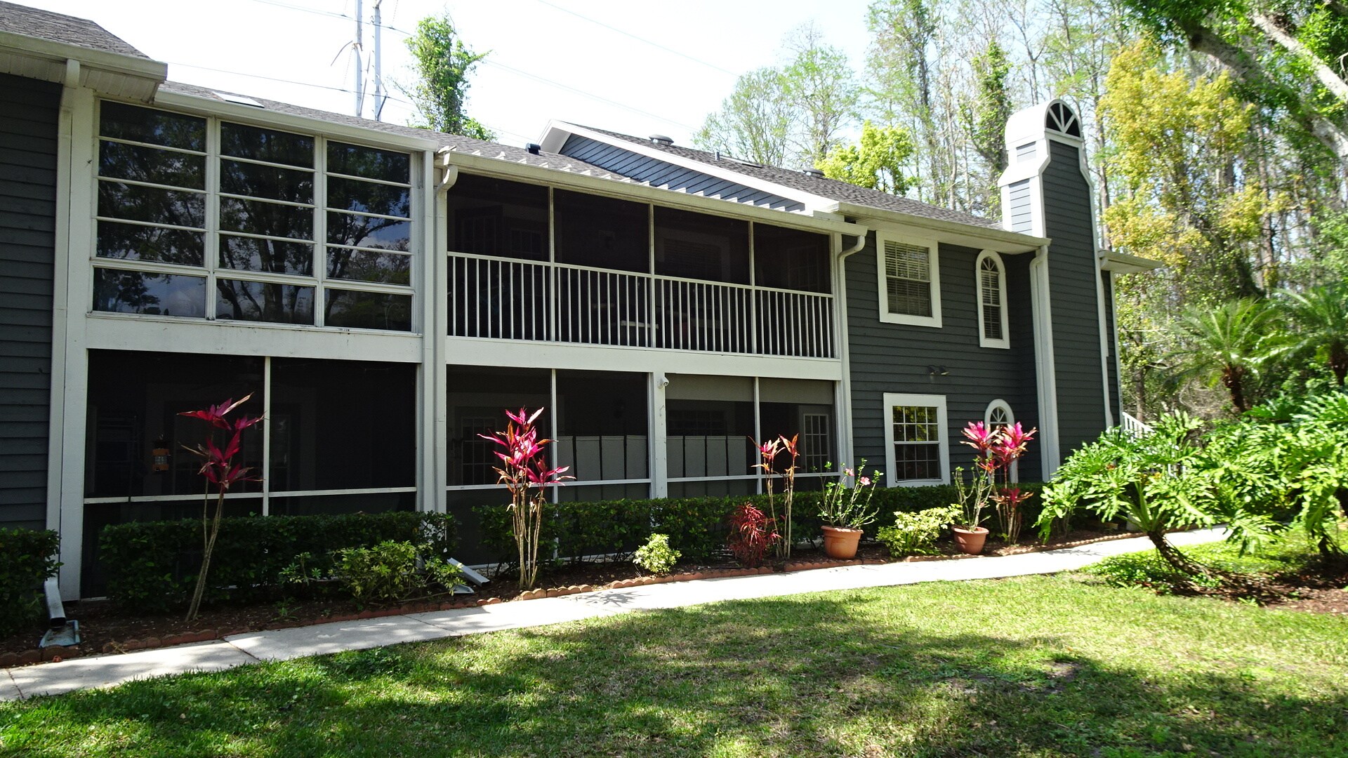 2101 Fox Chase Blvd, Palm Harbor, FL for Sale