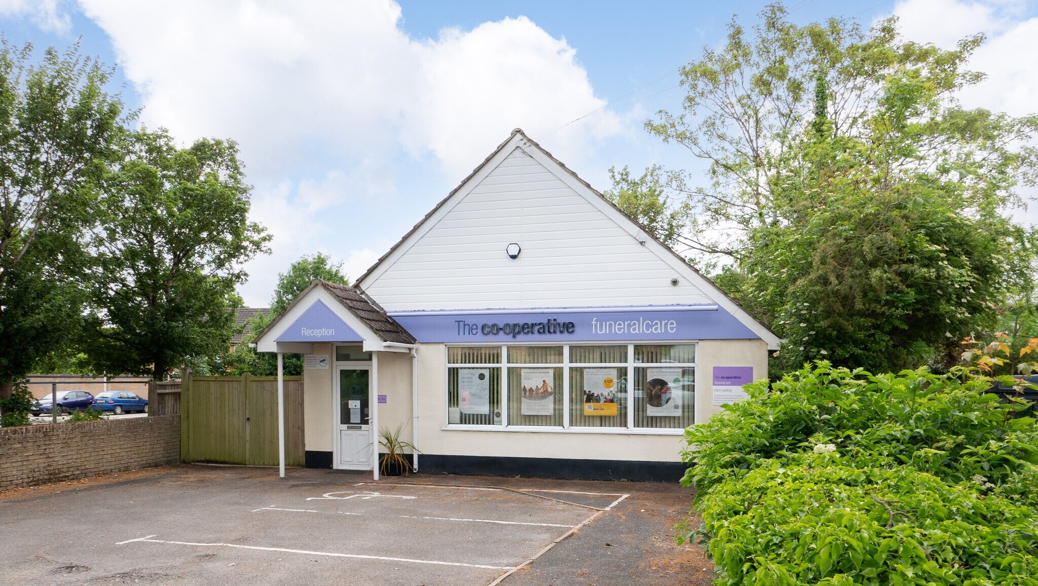 4 Brize Norton Rd, Carterton, OXF for Sale