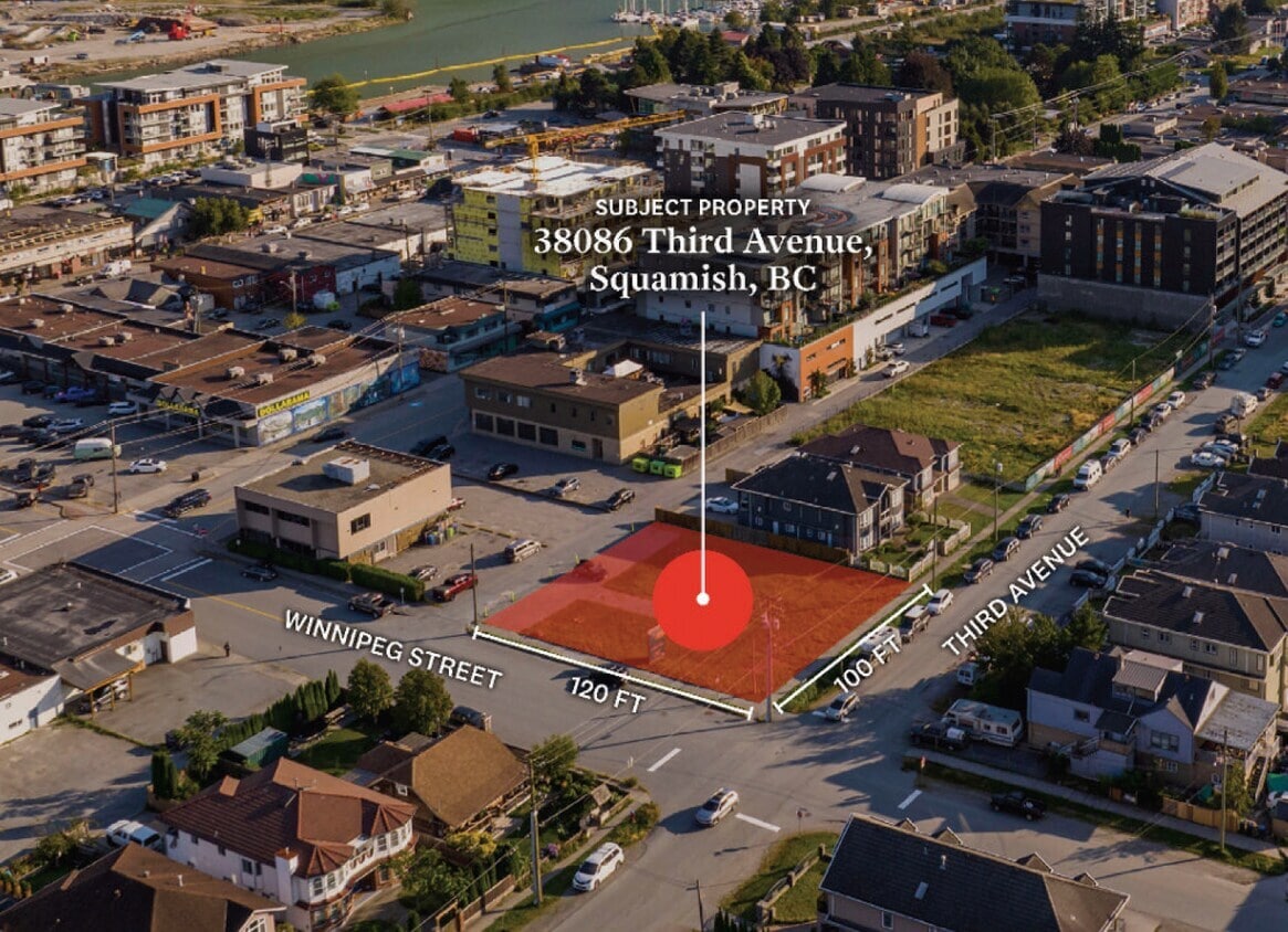 38086 3 Ave, Squamish, BC for Sale