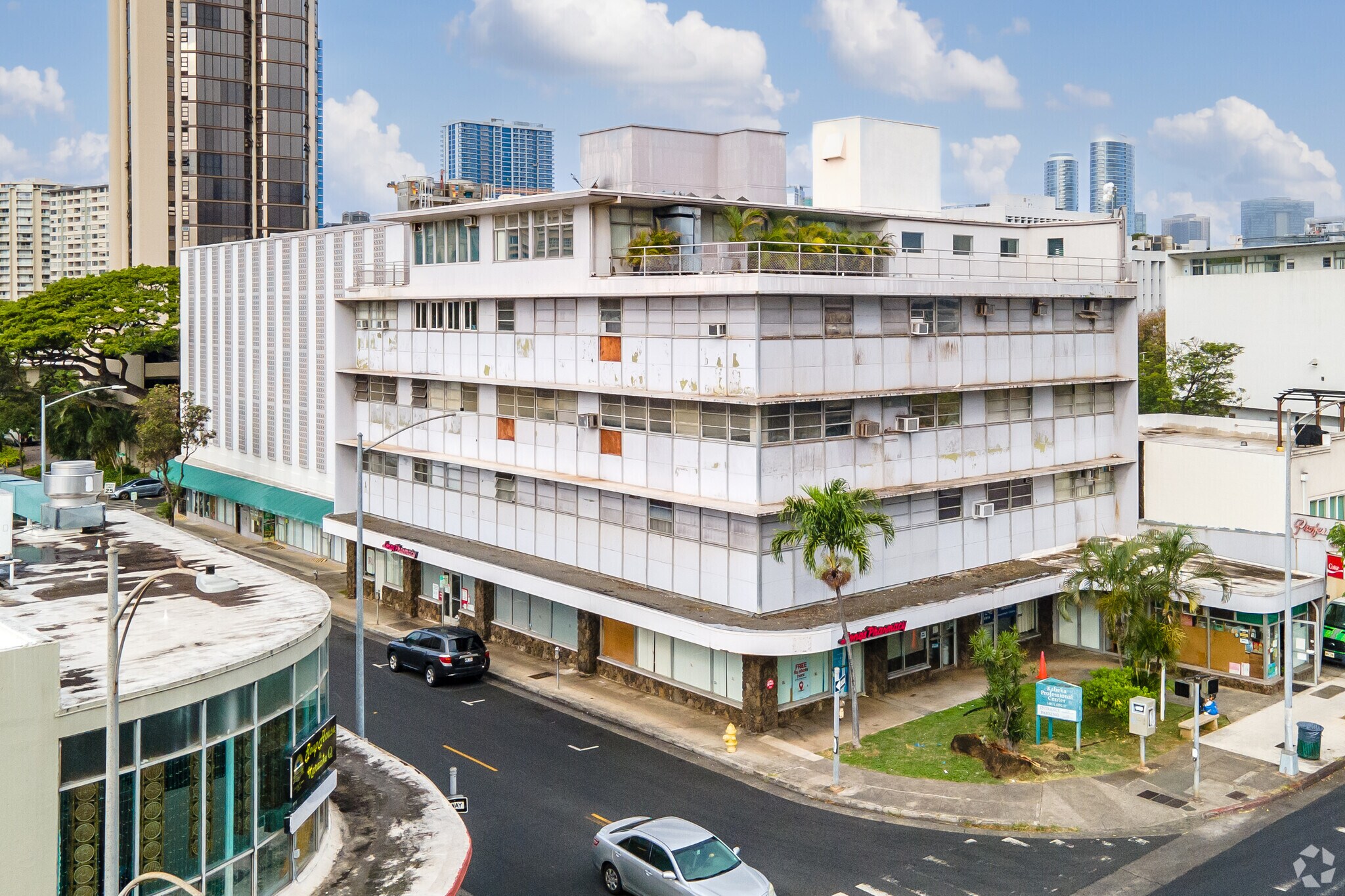 1481 S King St Honolulu, HI 96814 Office Property for Lease on