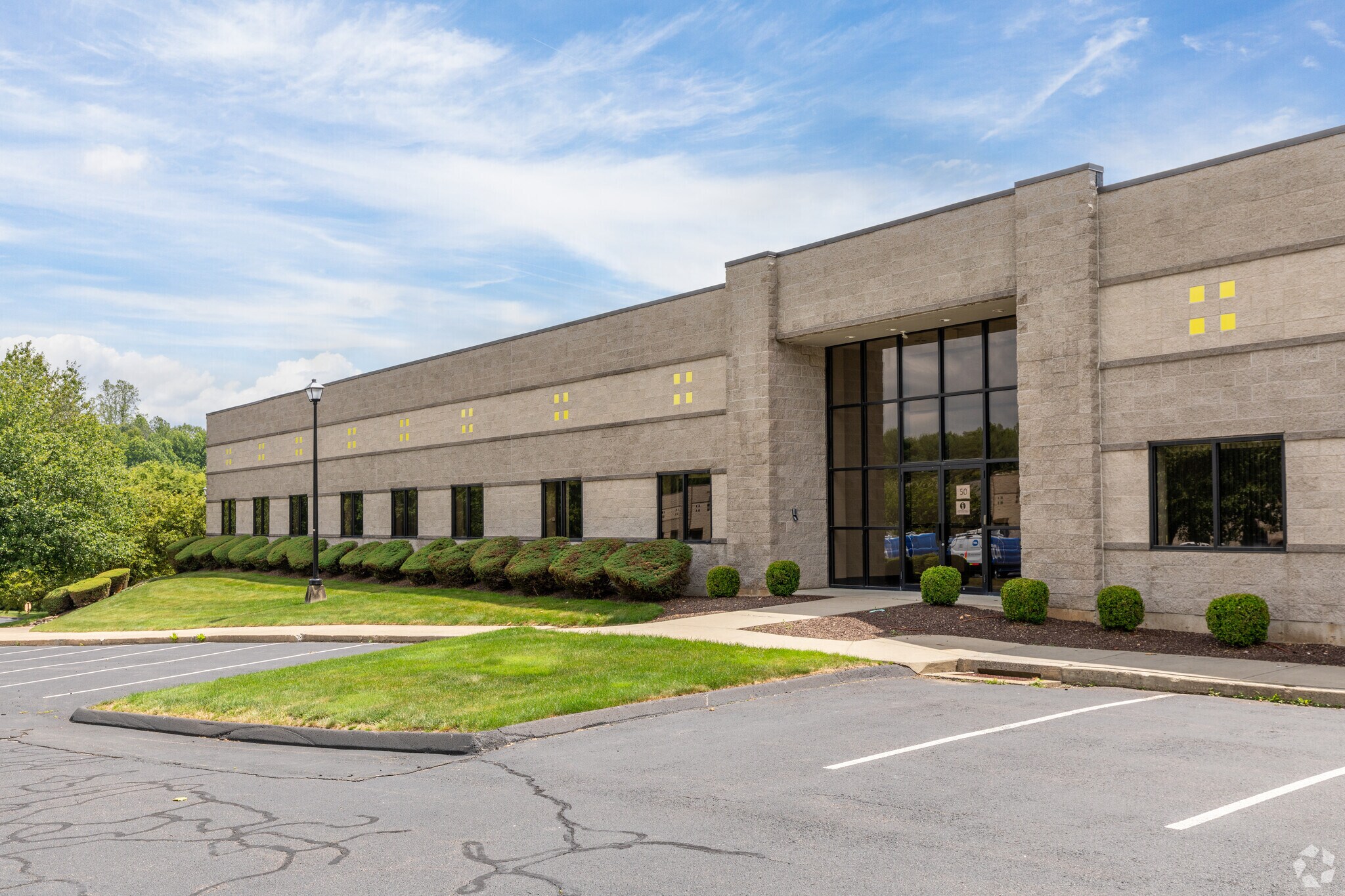 50 Ivy Brook Rd Shelton, CT 06484 Flex Property for Lease on