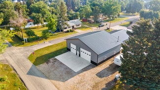 Plaza, ND Service - 201 7th St