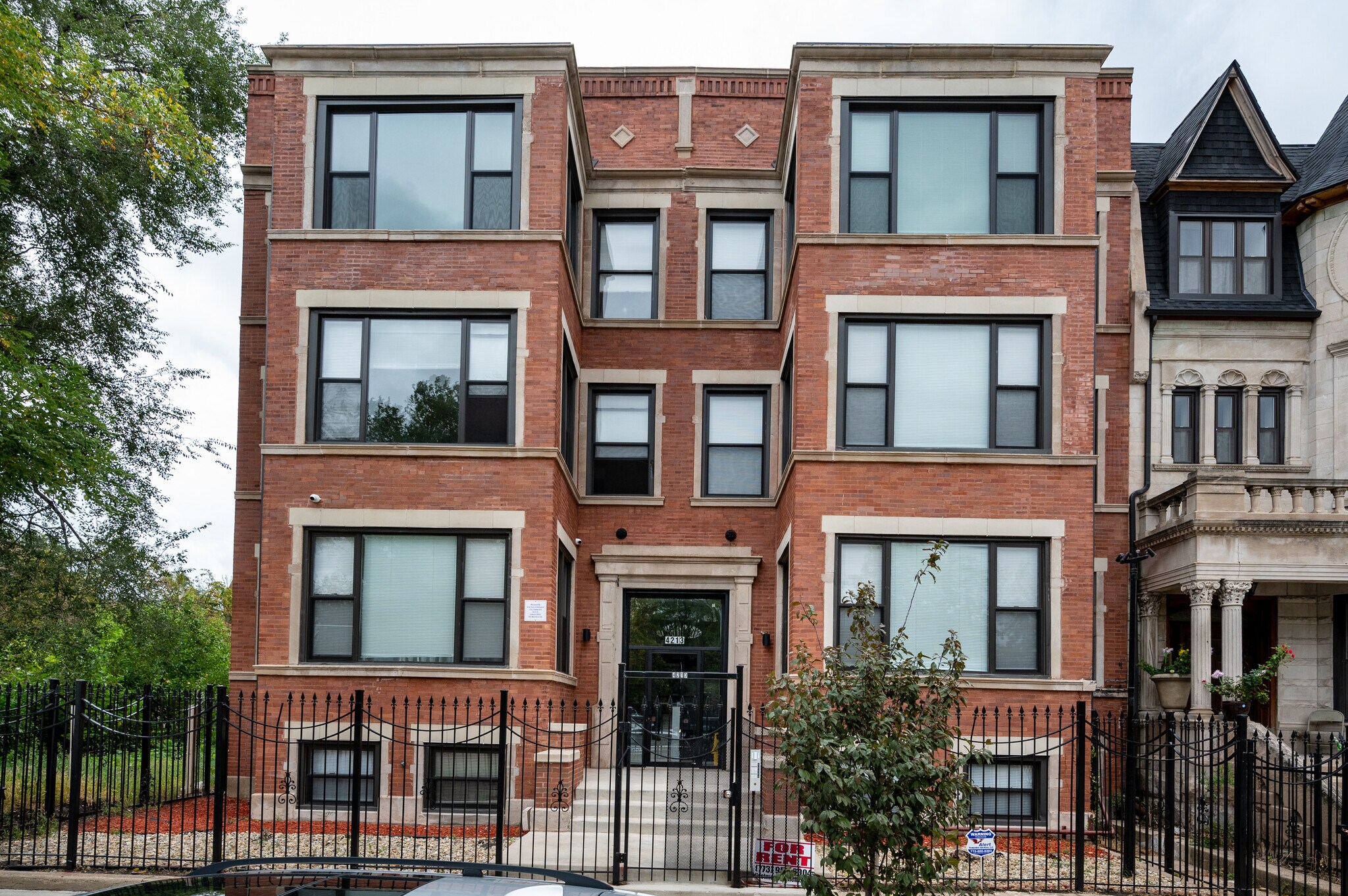 4213 S Martin Luther King Dr Chicago, IL 60653 MultiFamily Property