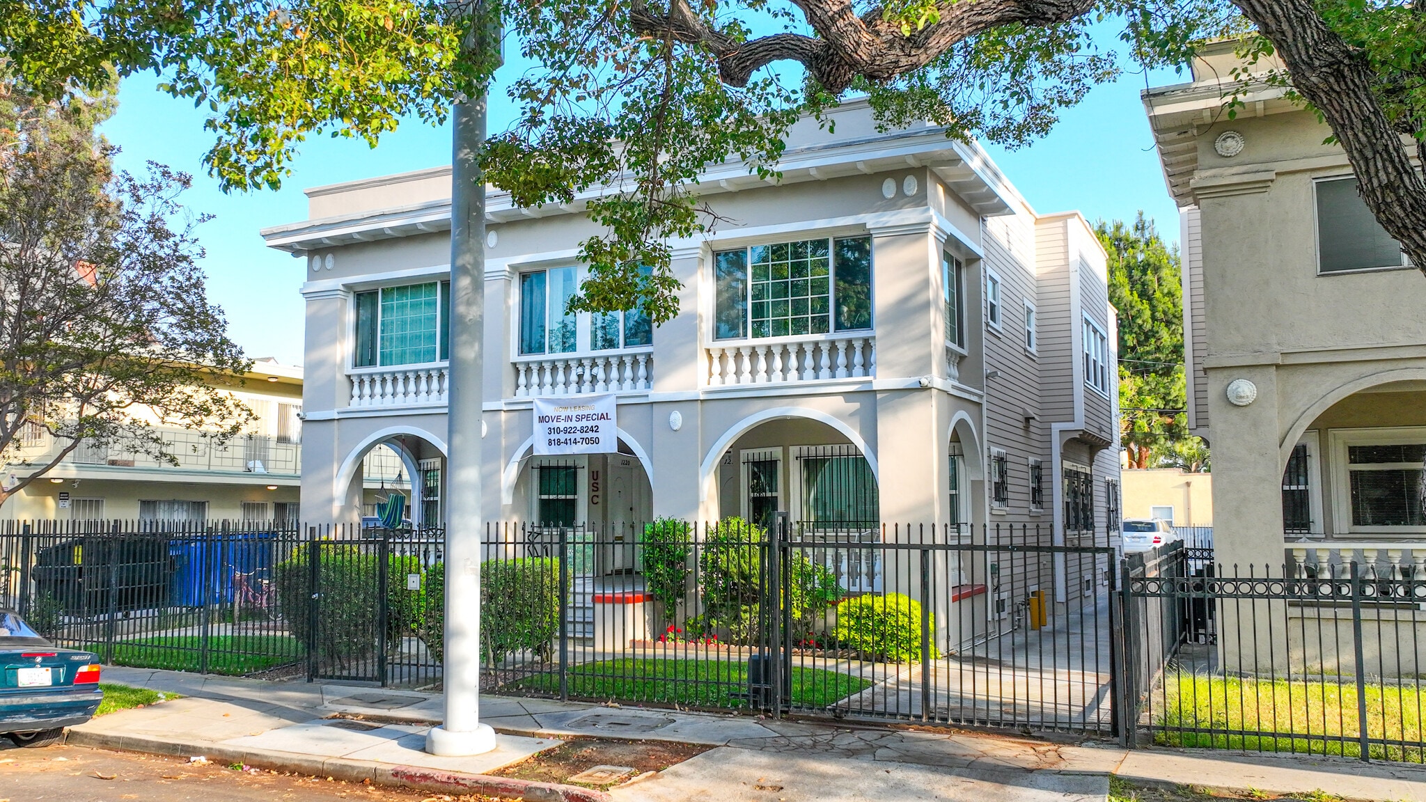1220 W 27th St, Los Angeles, CA for Sale