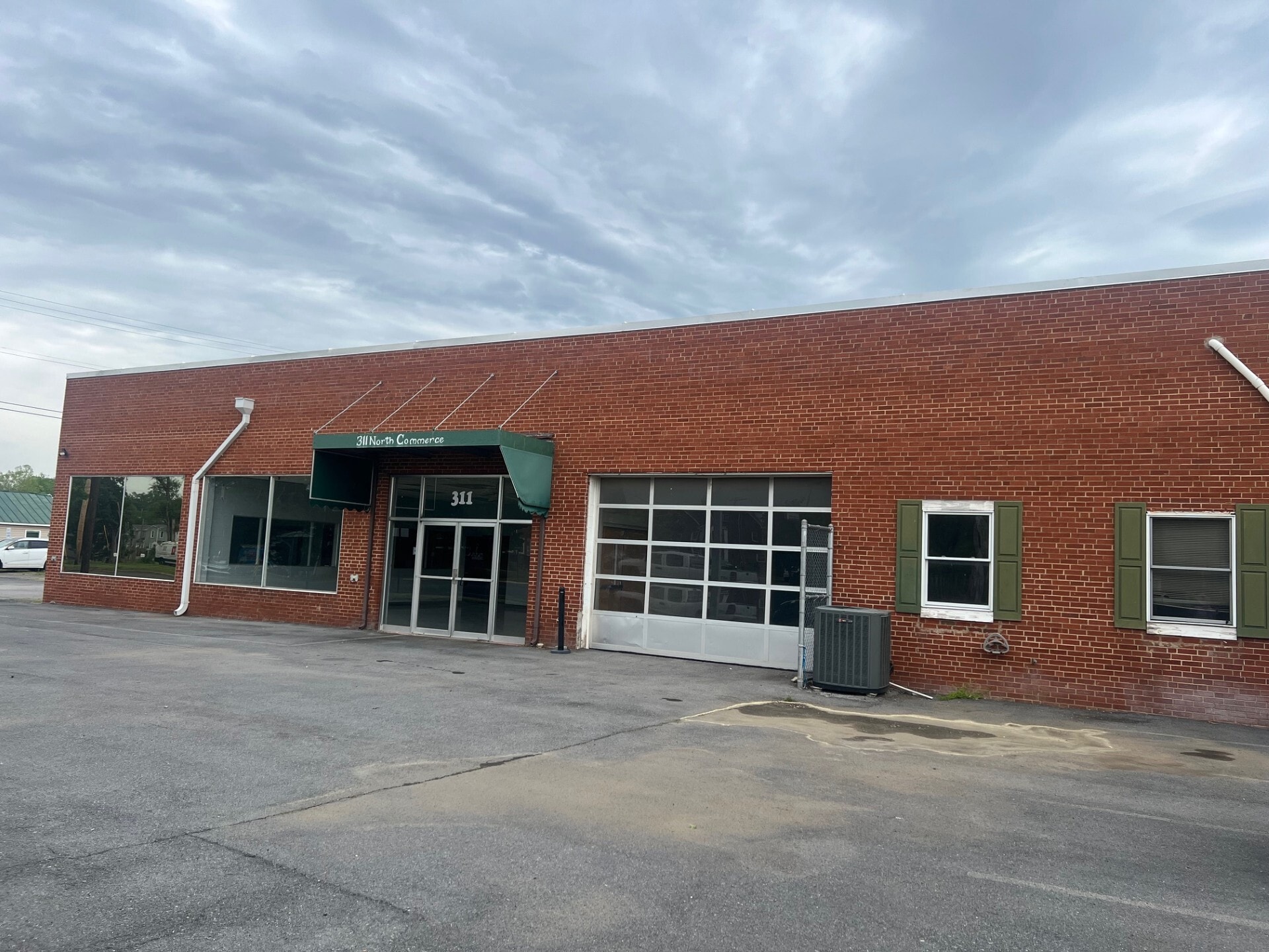 311 N Commerce Ave, Front Royal, VA for Sale