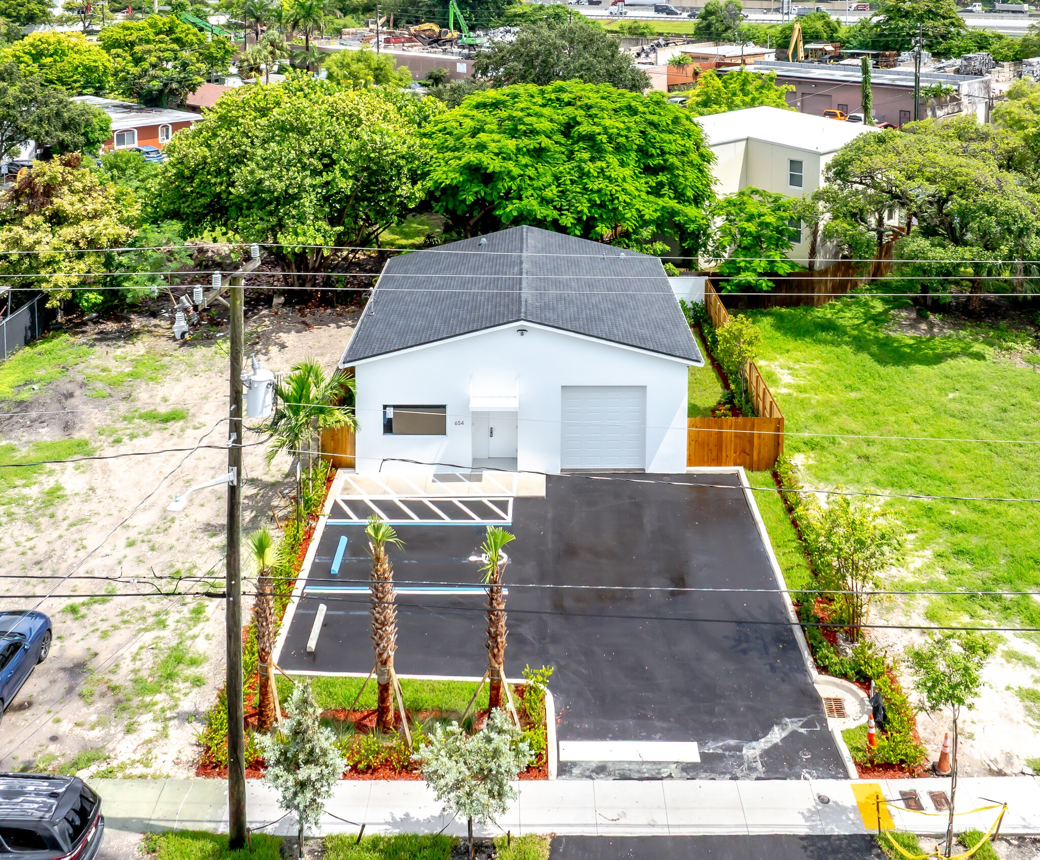 654 NW 22nd Rd, Fort Lauderdale, FL for Sale