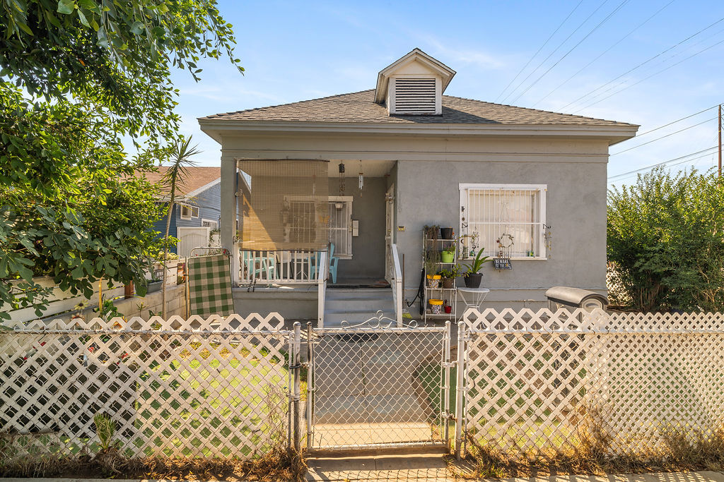115 S Fresno St, Los Angeles, CA for Sale