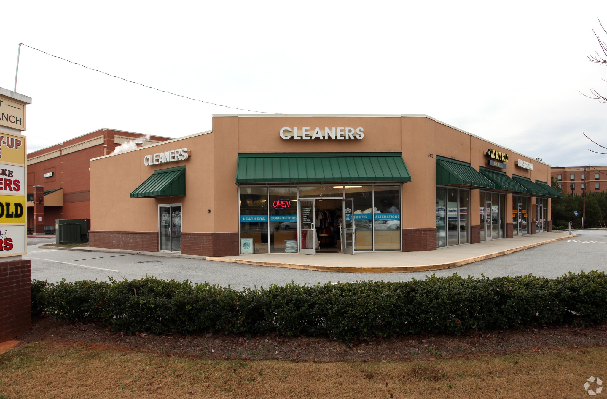 5866 Spout Springs Rd, Flowery Branch, GA for Sale