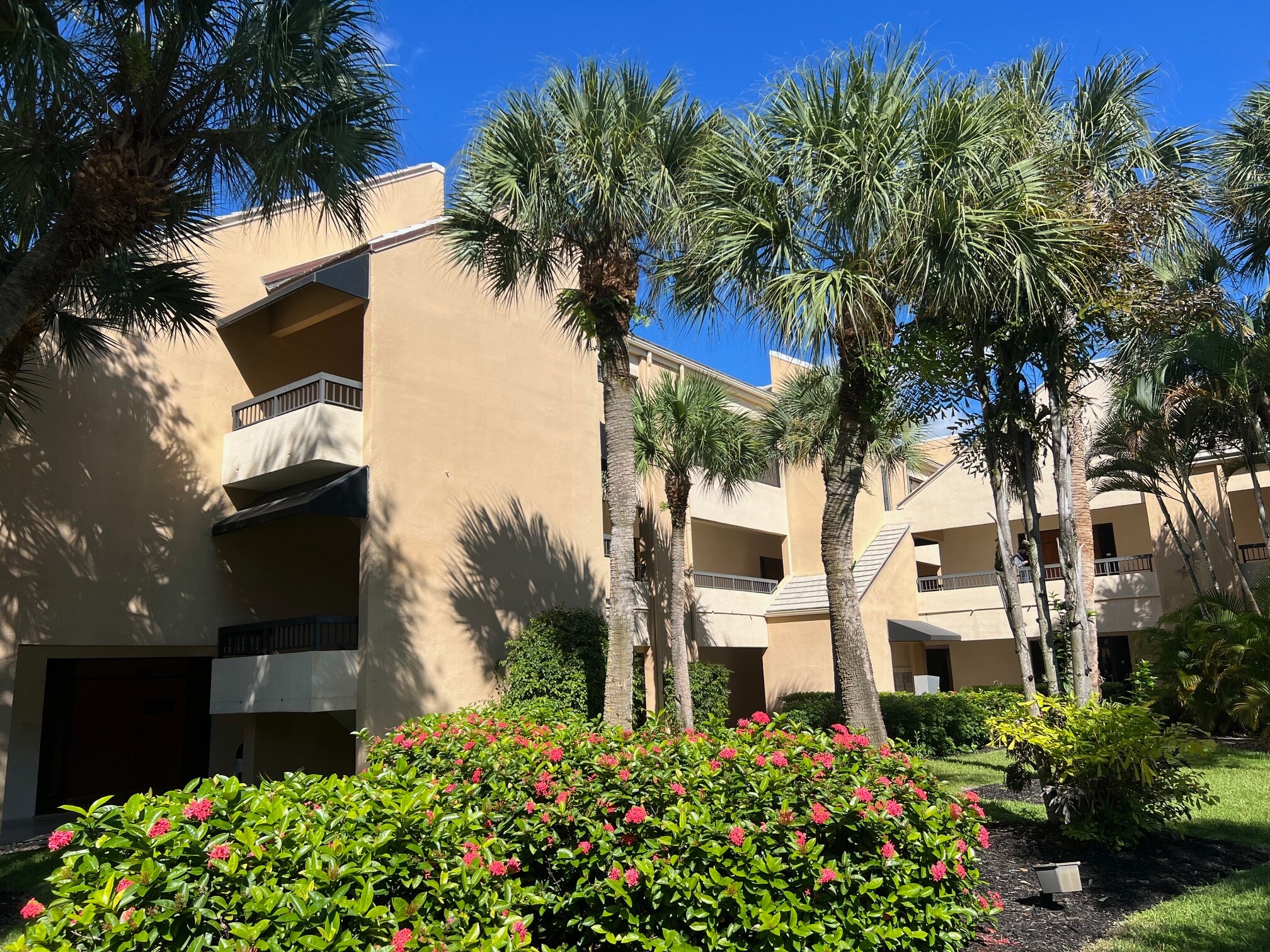 11211 Prosperity Farms Rd, Palm Beach Gardens, FL for Sale