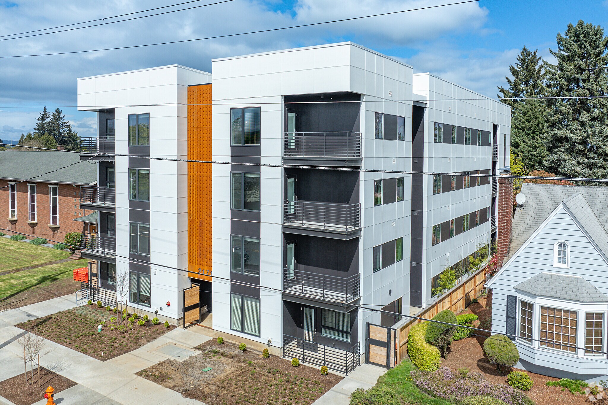 2171 N Rosa Parks Way, Portland, OR for Sale