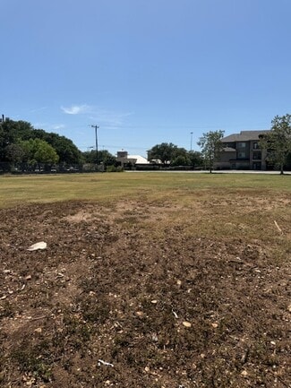 San Antonio, TX Commercial Land - 12400 Hausmann Rd