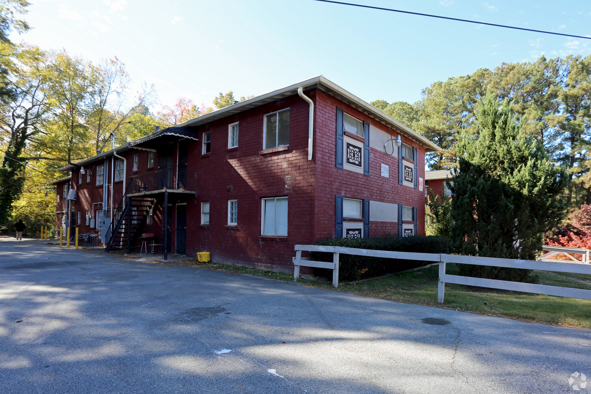 2190 Verbena St, Atlanta, GA for Sale