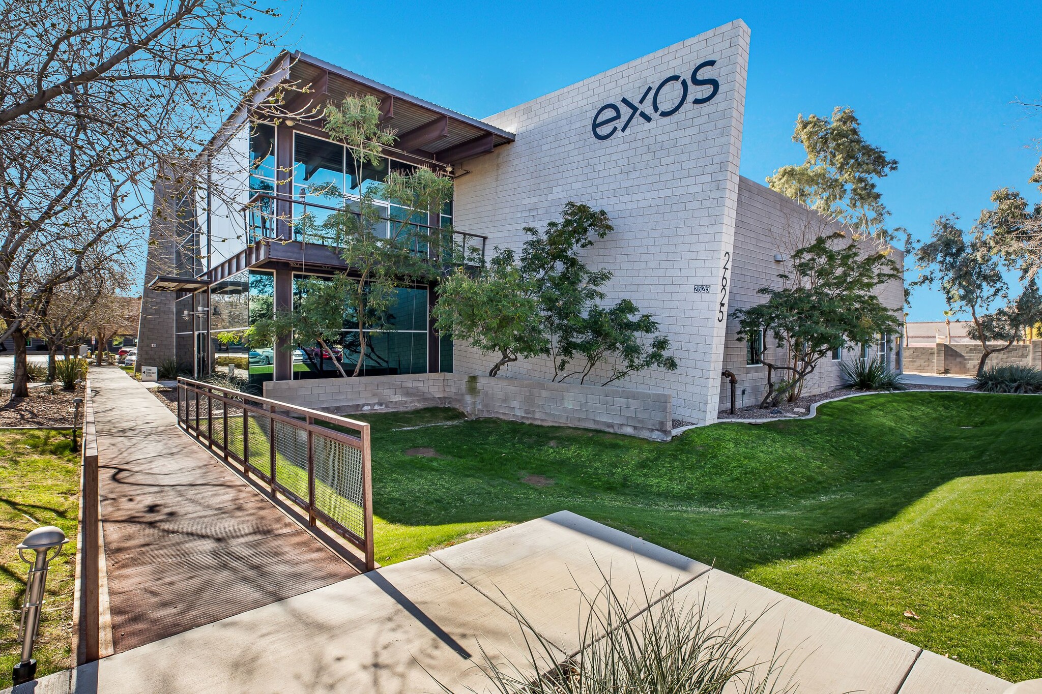 2625 E Rose Garden Ln, Phoenix, AZ for Sale