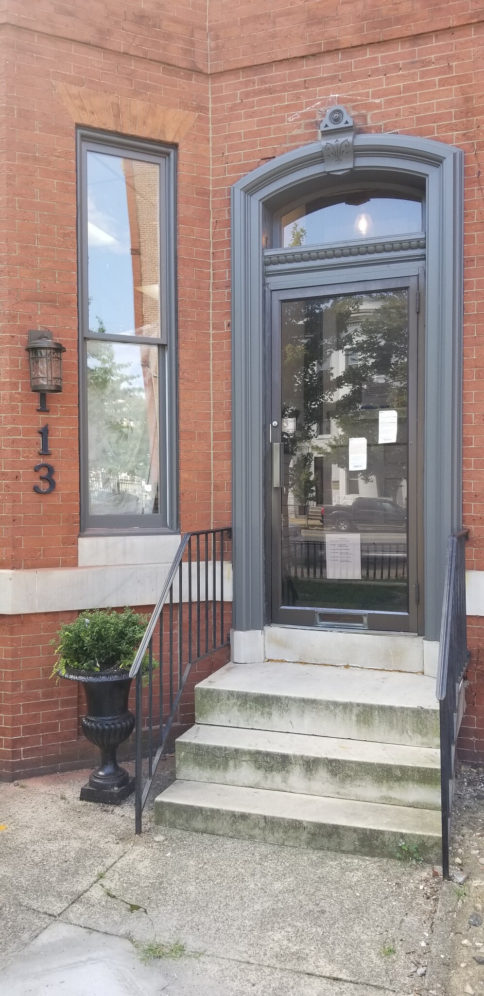 113 E 25th St, Baltimore, MD for Rent