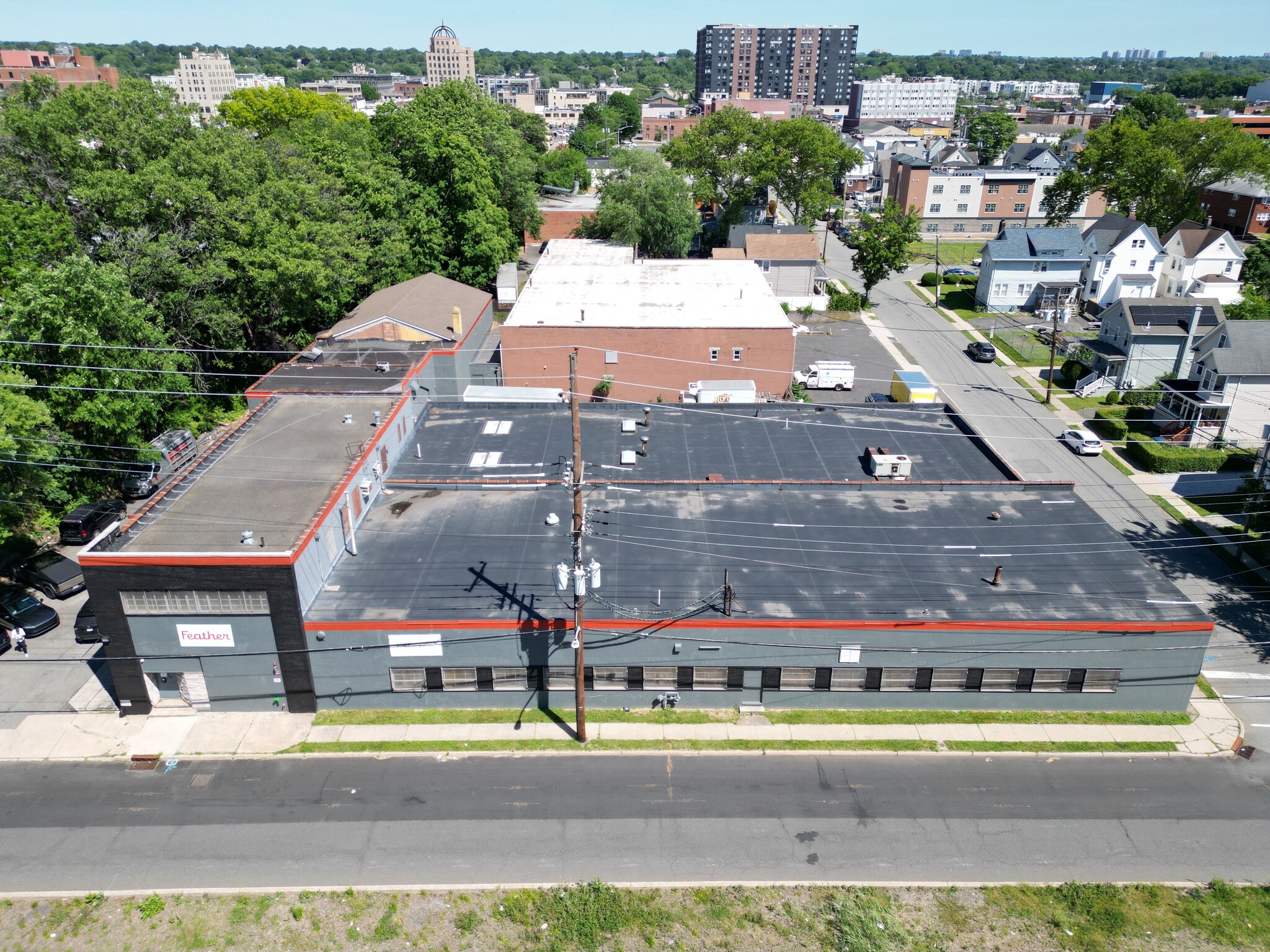 200-204 Railroad Ave, Hackensack, NJ for Sale