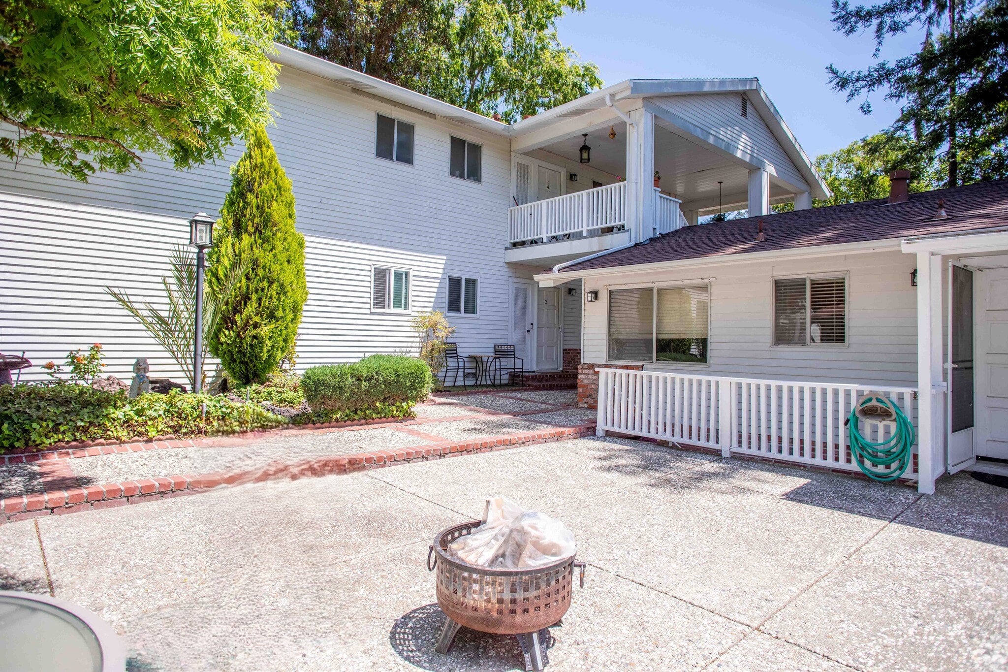 2044 Ascot Dr, Moraga, CA for Sale