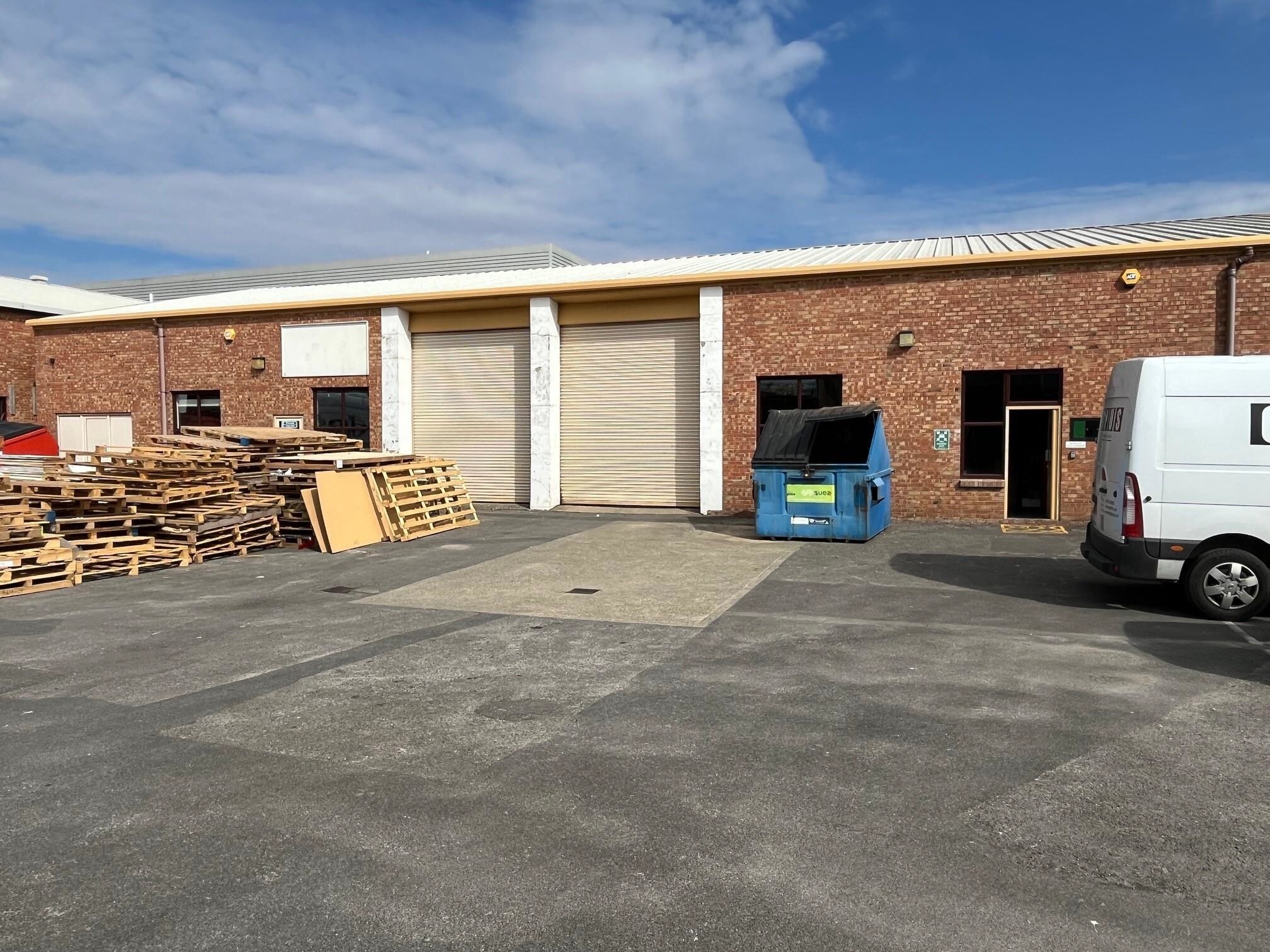 865 Ringwood Rd, Bournemouth, DOR for Rent