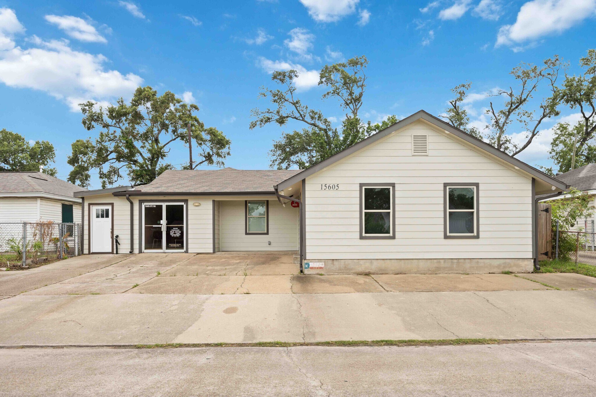 15605 Woodforest Blvd, Channelview, TX for Rent