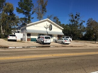 Madisonville, LA Restaurant - 302 Highway 22 W