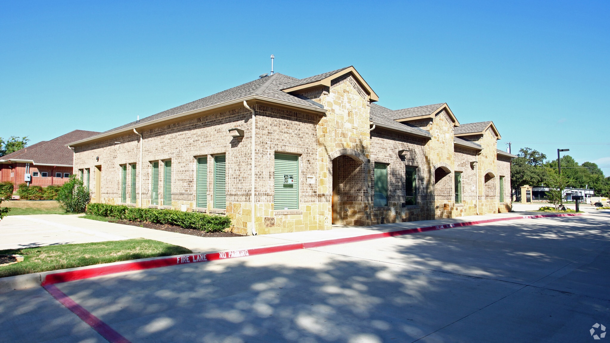 1323 W Northwest Hwy, Grapevine, TX for Rent
