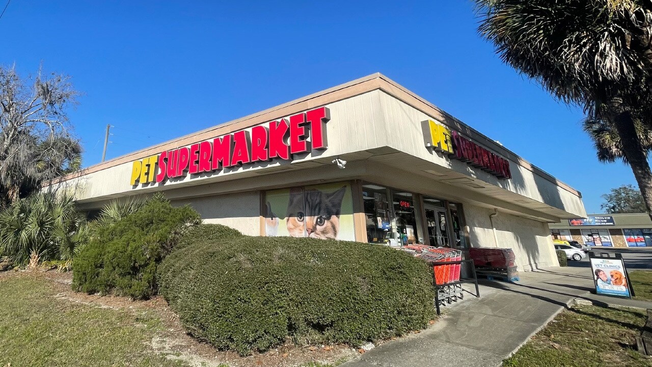 2339 NW 13th St Gainesville, FL 32609 Retail Property for Sale on