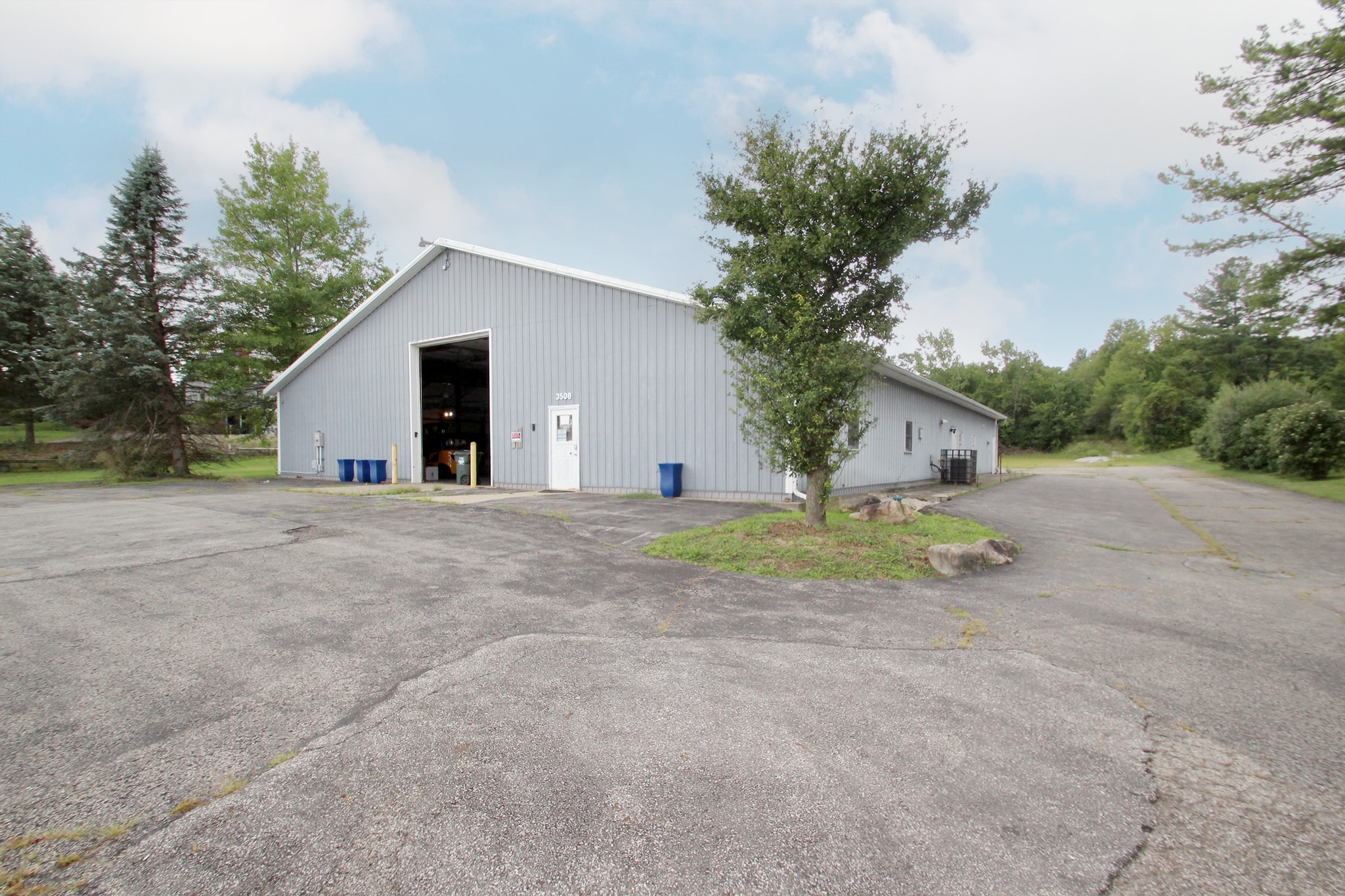 3508 Brecksville Rd, Richfield, OH for Sale