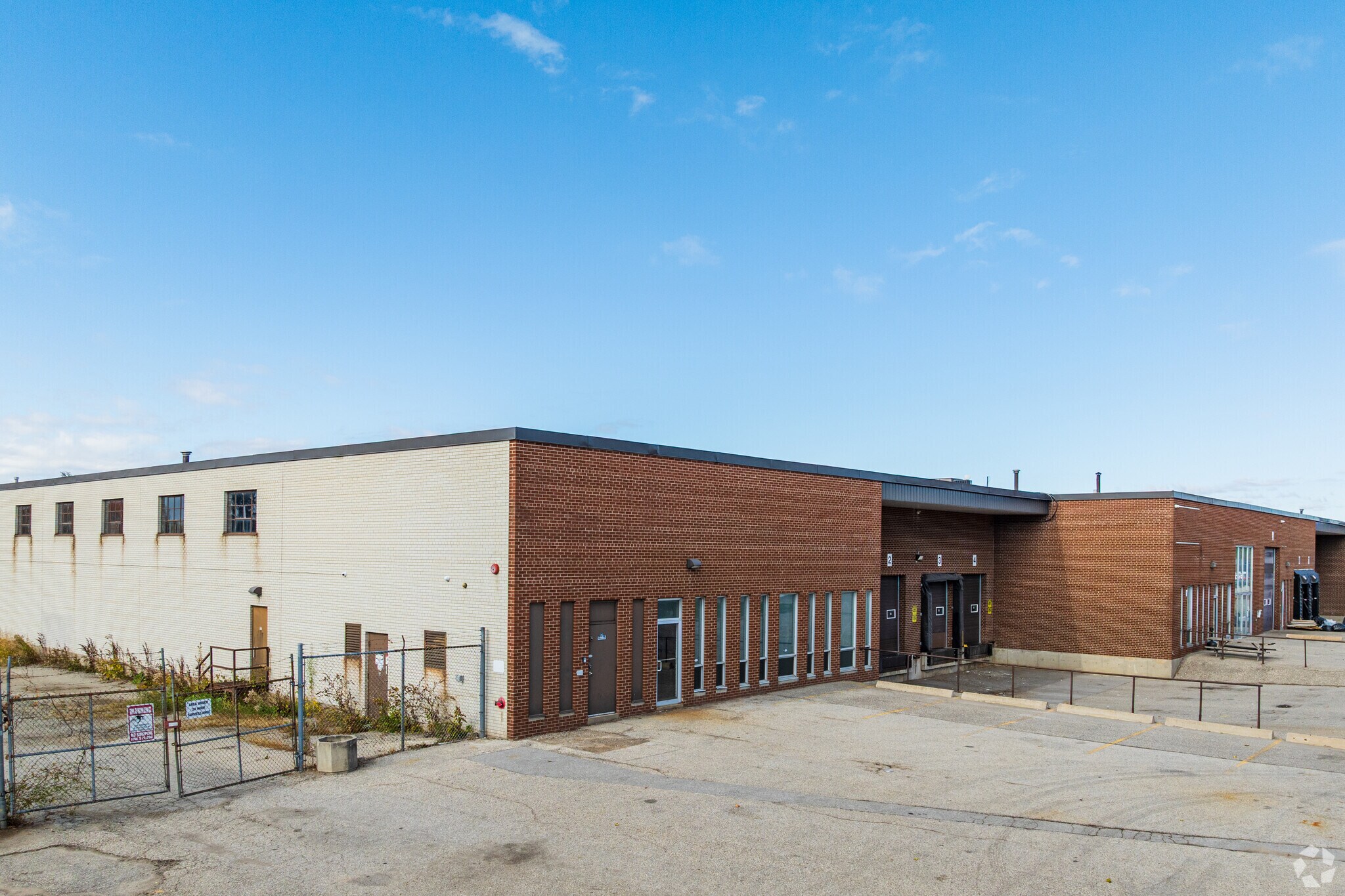 400 Flint Rd, Toronto, ON for Rent