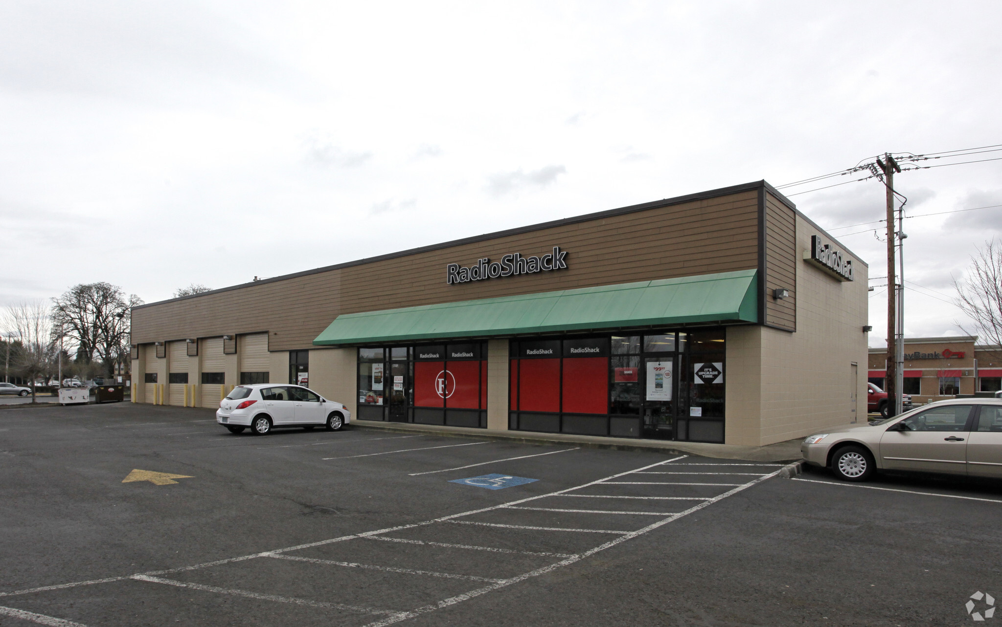 6691-6695 SE Tualatin Valley Hwy, Hillsboro, OR for Rent