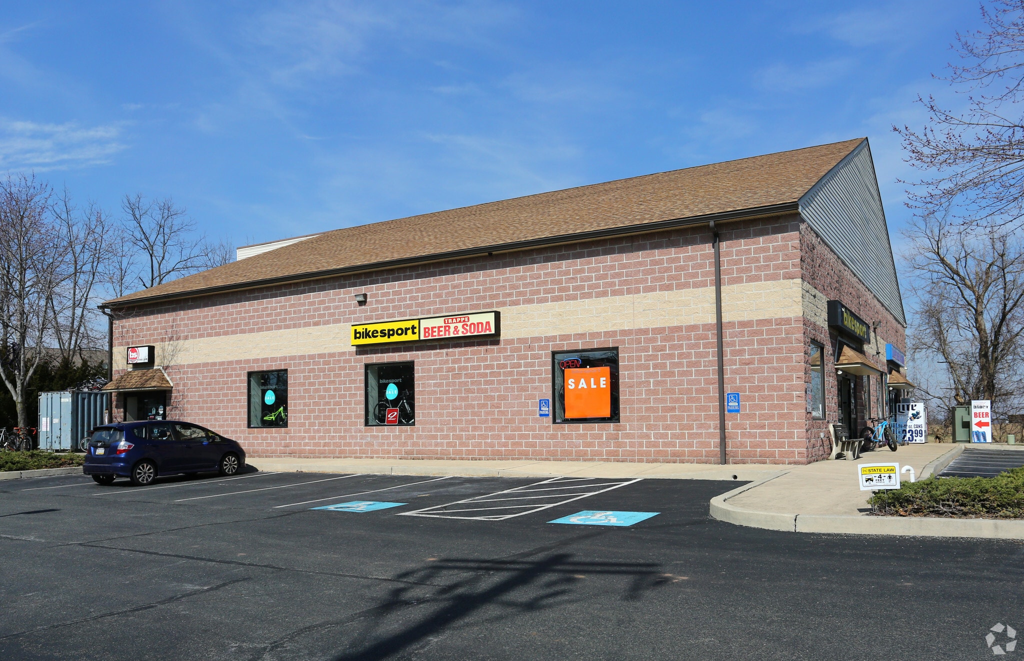 325 W Main St, Collegeville, PA for Sale