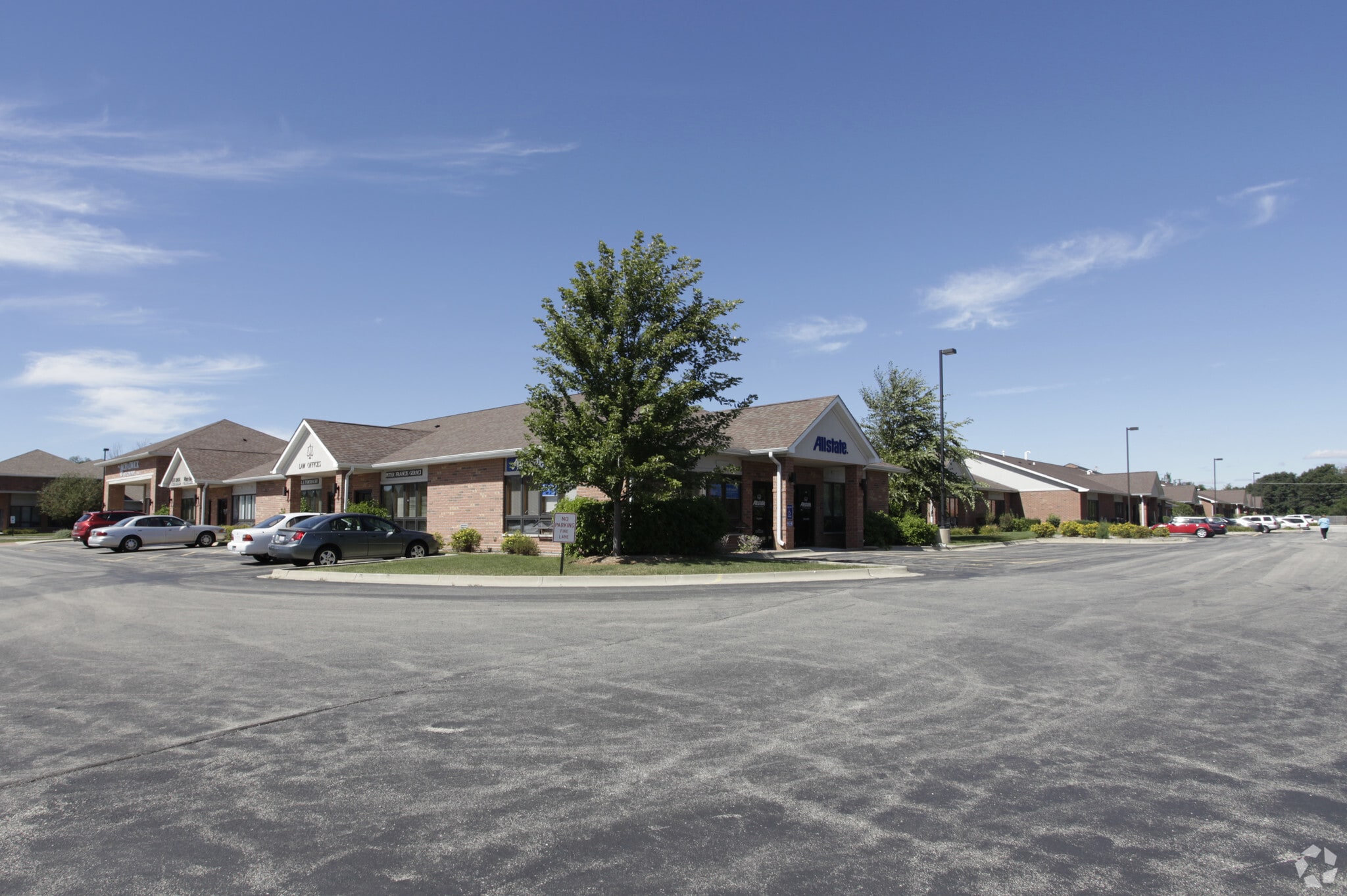 820 E Terra Cotta Ave, Crystal Lake, IL for Sale