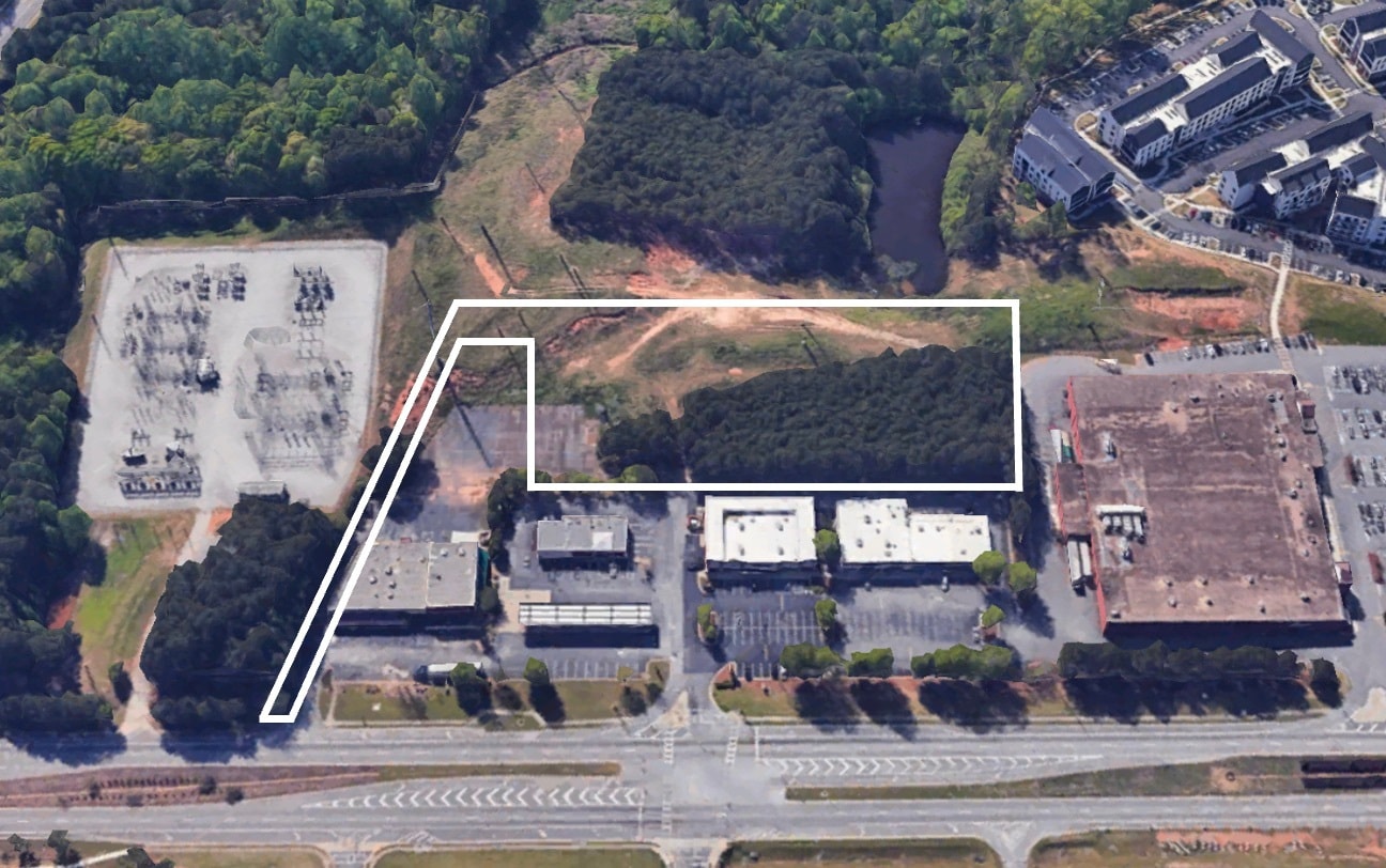 320 Peachtree Industrial Boulevard, Suwanee, GA for Sale