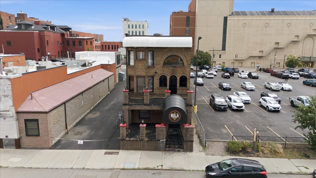 297 Franklin St, Buffalo, NY for Rent