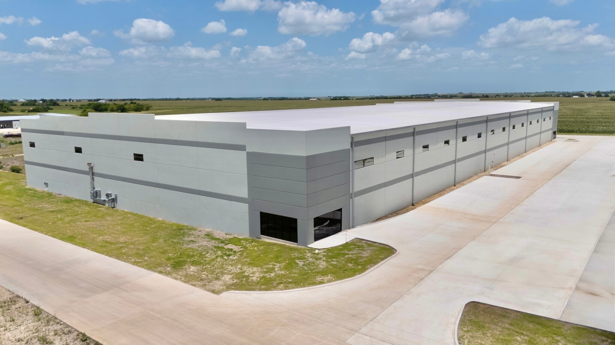 21827 US-79 Hwy, Taylor, TX for Sale