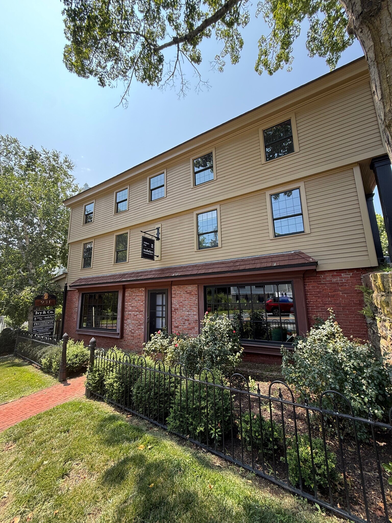 931 Main St, South Glastonbury, CT for Rent