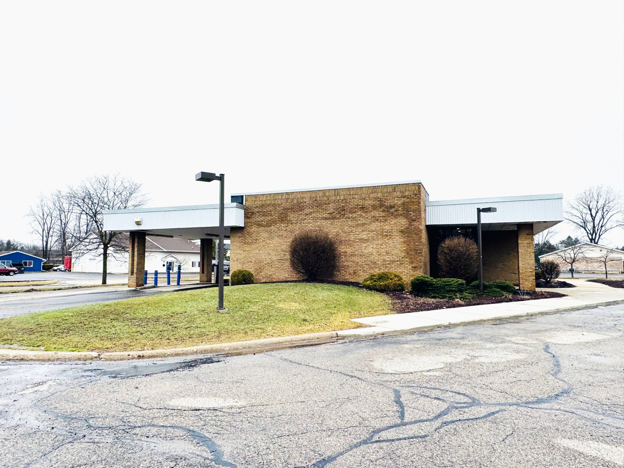 5101 N Grand River Ave, Lansing, MI for Sale