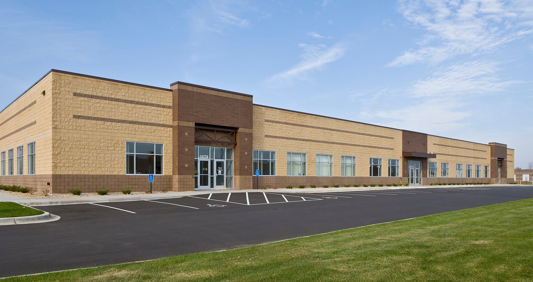 14751-14787 Energy Way, Apple Valley, MN for Rent