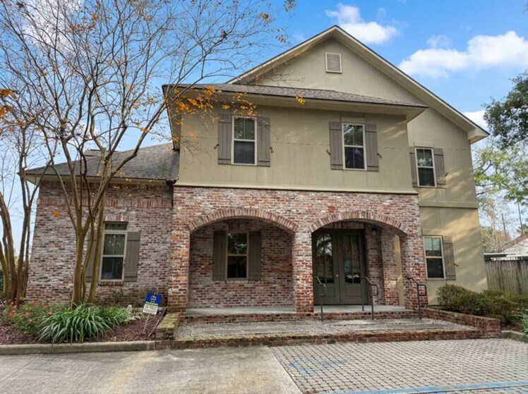 10319 Jefferson Hwy, Baton Rouge, LA for Sale