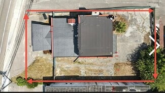 Sayville, NY Storefront - 230 N Main St